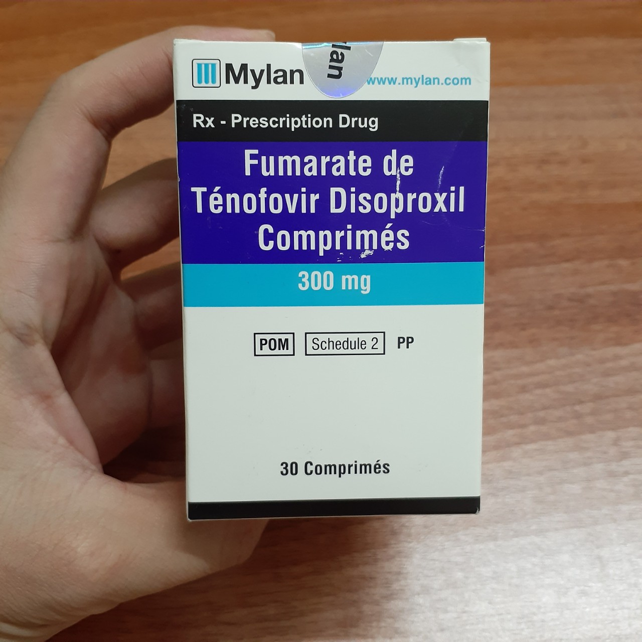 thuoc-tenofovir-disoproxil-fumarate-300mg-gia-bao-nhieu