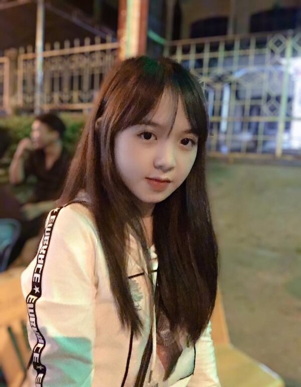 bang-ve-sinh-diana-sensi-co-canh